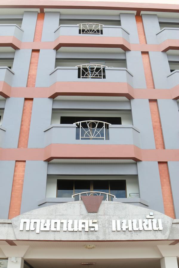 Appartement Kritsadanakorn Mansion à Hat Yai Extérieur photo